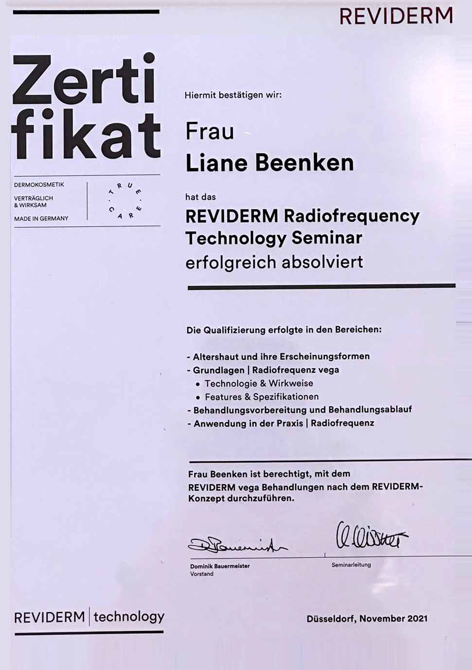 Zertifikat Reviderm Radiofrequenz Technology zur Hautstraffung